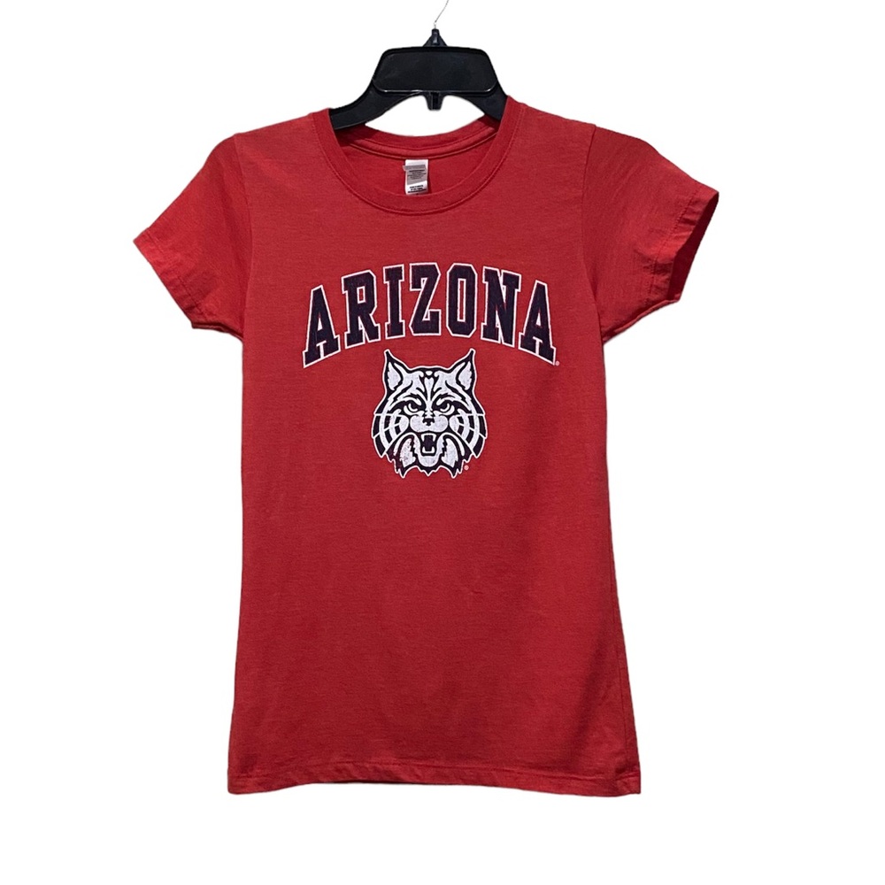 The University of Arizona Wildcats Women’s Red Shirt Small